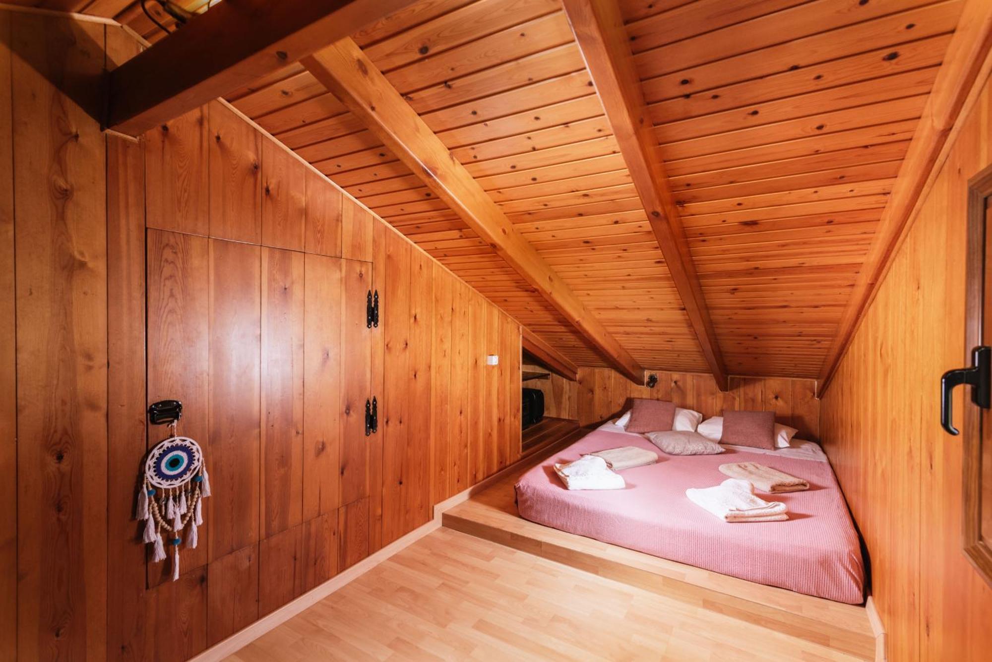 Wooden Beach House Gerani  Exterior foto